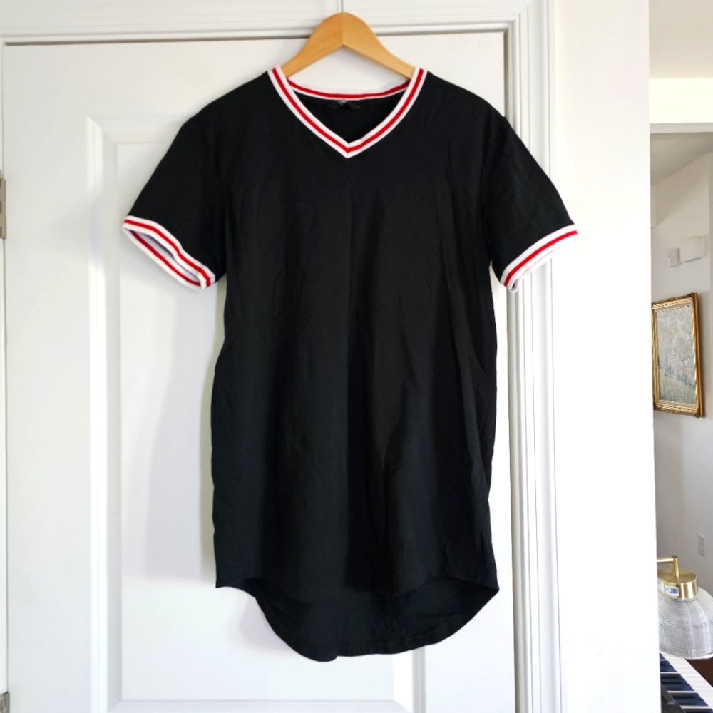 Jordan Craig Scallop T-Shirt Size Medium
